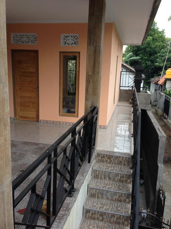 Cebluk Sari Ubud Exterior foto