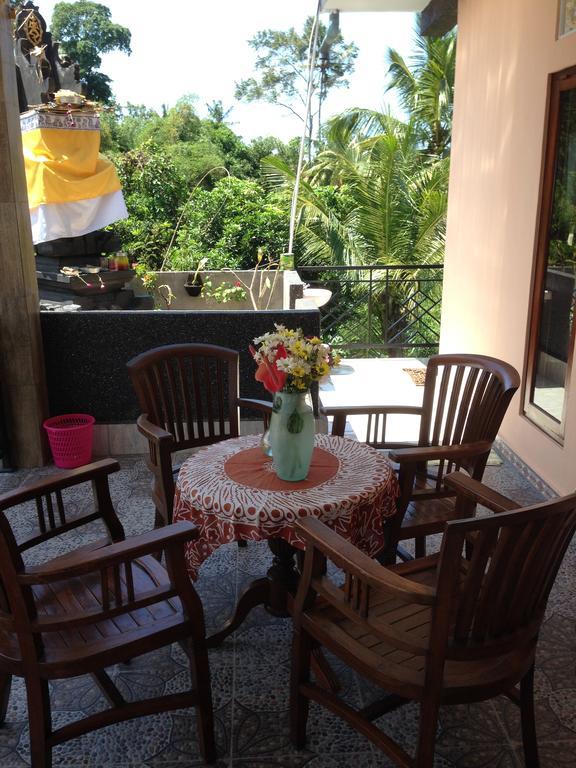Cebluk Sari Ubud Exterior foto